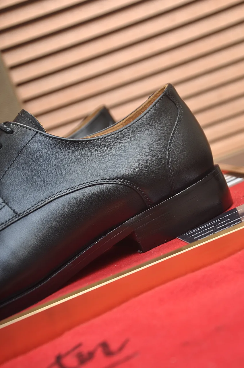 Men's shoes 💰620💶 [Chrstian Loubotin] Red-soled shoes 💋Original mold opening, the highest version on the market, purely handmade ➕Imported cowhide uppers, first-layer water-dyed cowhide lining! Original EU high-gloss outsole. 38 to 45 (45 customized)